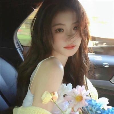 隔楼女孩：我们之间的层距封面
